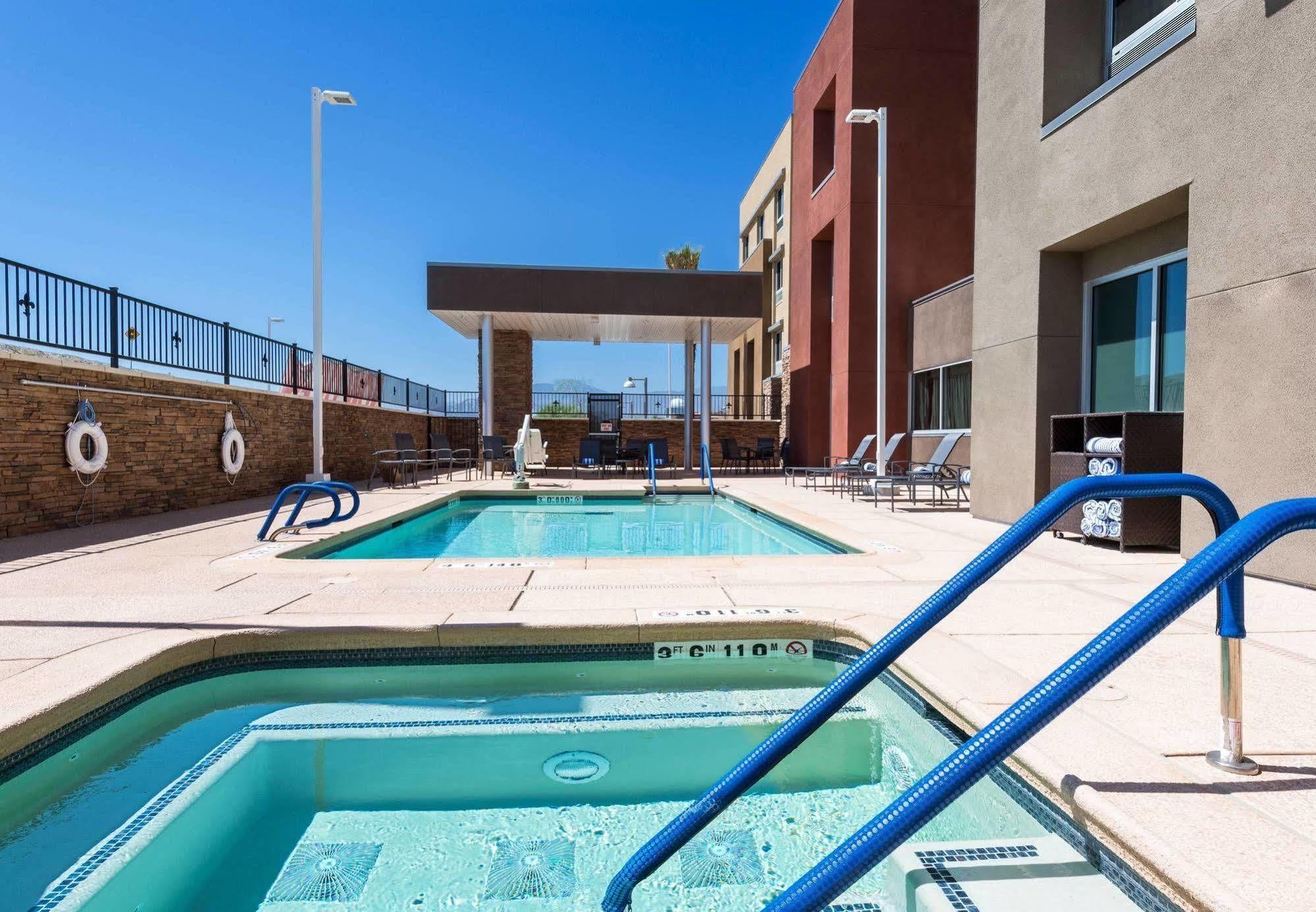 Fairfield By Marriott Inn & Suites Palm Desert Coachella Valley Exteriör bild